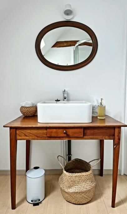 Le Petit Lavoir - Joli Studio A Mayet Extérieur photo